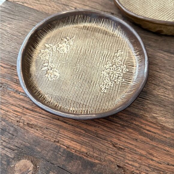 Handcrafted Brown Pottery Set 4 Piece Set - Picture 7 of 10